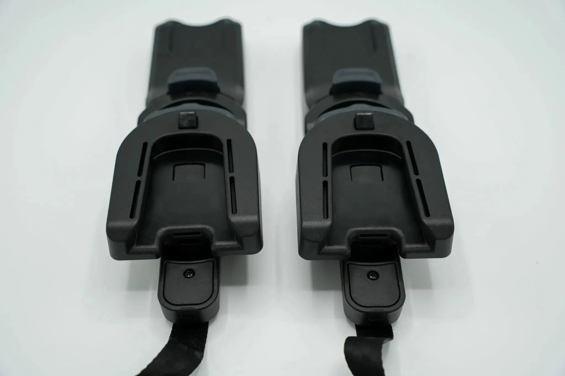 Joie Finiti adapter – compatible with infant car seats (Maxi-Cosi, Cybex, etc.) & Joie Ramble carrycot Joie