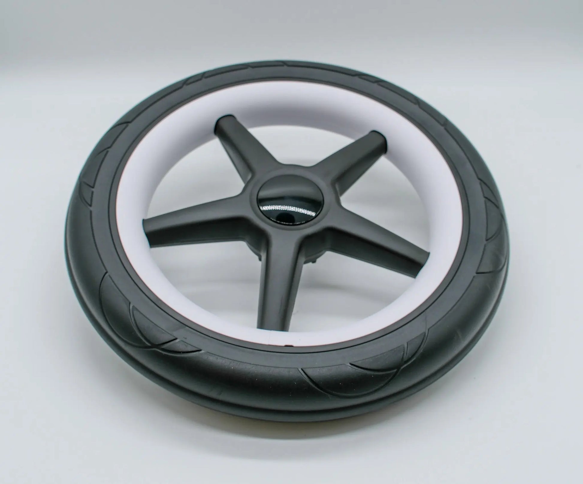 Bugaboo Fox Hinterrad mit weißen Radkappen – Ersatzteil für Bugaboo Fox, Fox 2 & Fox 3 Bugaboo